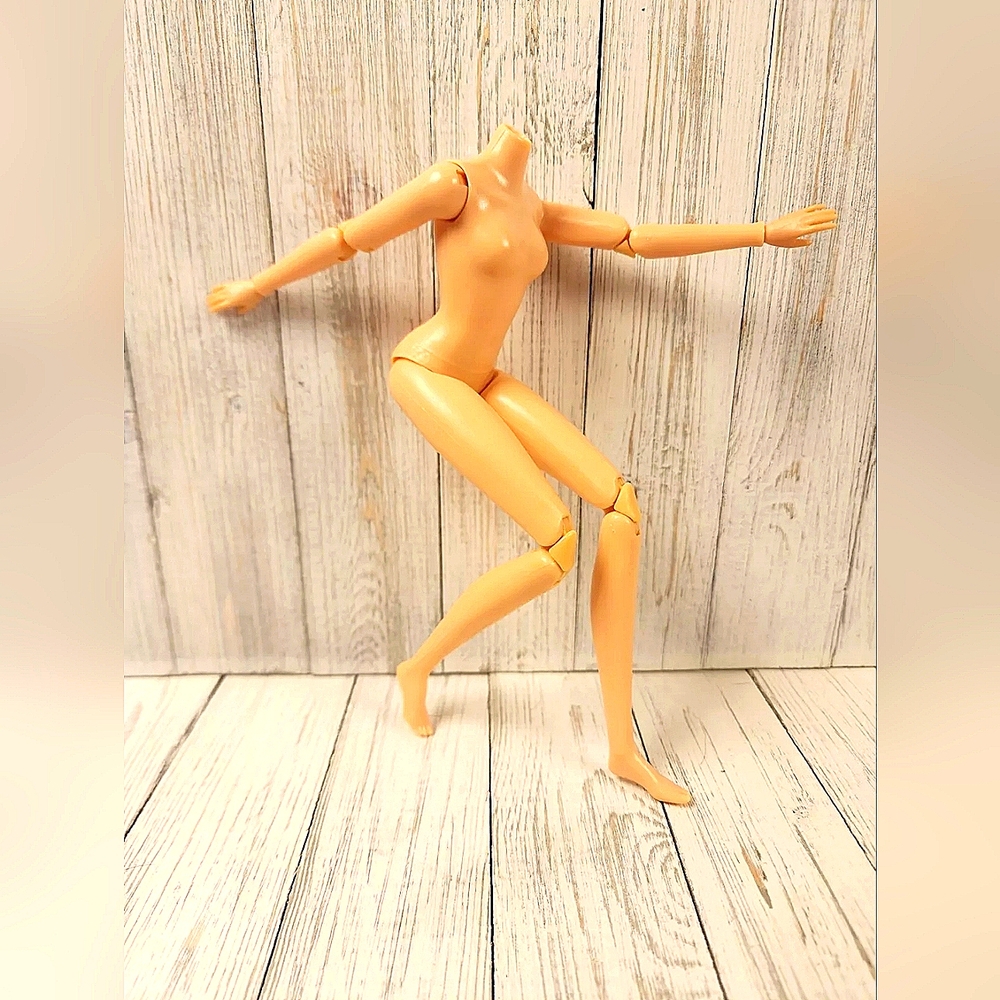 Headless Nude Girl Body Small Breast  Figure Model Doll Posable Customizable